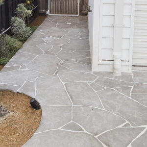 CLAREMONT LIMESTONE CRAZY PAVE 20mm ($/SQM) - Image 5